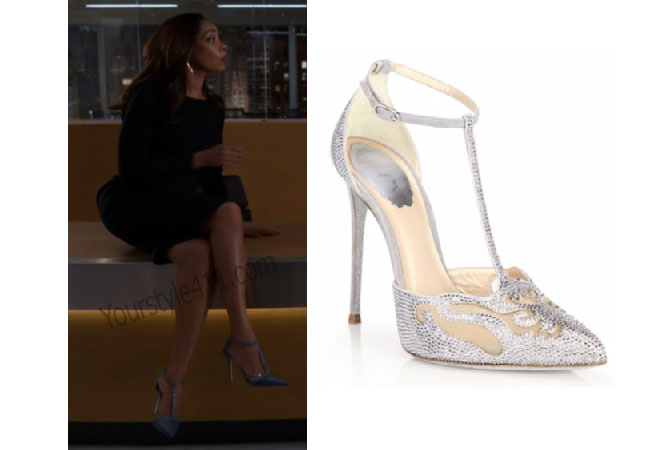 Suits, #suits, Jessica Pearson, t-strap heels, t-strap pumps, rene caovilla t-strap pumps, worn on tv, tv fashion, clothes from tv shows, Suits outfits, usa network, Suits fashion, Suits tv clothes