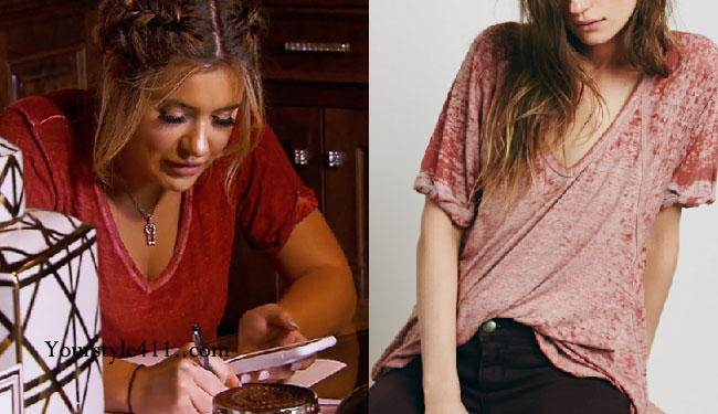 Brielle Biermann, Don't Be Tardy, DBT, Don't Be Tardy fashion, Don't Be Tardy style, #dontbetardy, #goals, steal her style, shop your tv, the take, Brielle Biermann fashion, red tee shirt, v-neck t-shirt, rust tee shirt, v neck t-shirt, keyhole necklace, Brielle Biermann wardrobe, bravotv.com, Season 5, worn on tv, tv fashion, clothes from tv shows, Don’t Be Tardy outfits, bravo, reality tv clothes