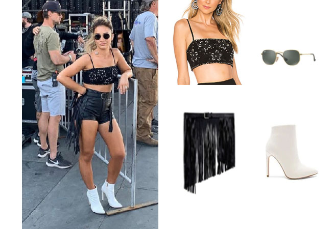 Jesse James Decker, Stagecoach, country, Coachella, Festival Fashion, Festival Outfit, NBD Sandstrom Crop Top, ASOS Fringe Belt, Raye Congo Boot, Ray-Ban Hexagonal Sunglasses