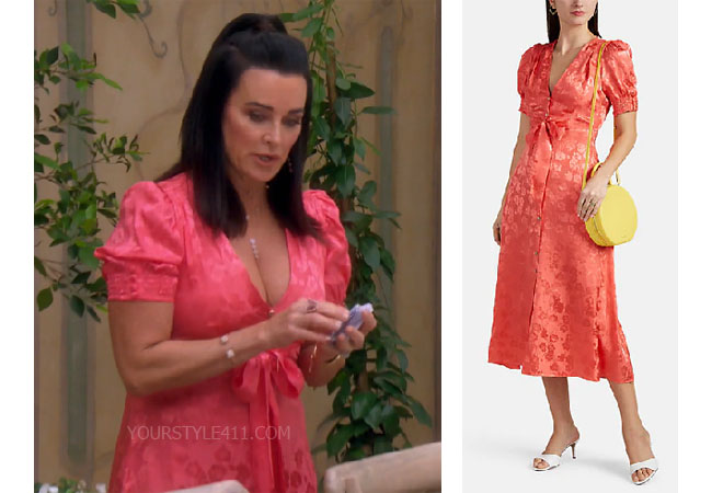 fortnite, Real Housewives of Beverly Hills, RHOBH, Kyle Richards, Season 9, Kyle Richards’ outfit, celebrity outfits, reality tv shows, Real Housewives of Beverly Hills outfits, bravo, reality tv clothes, Kyle Richards' coral dress, Saloni Lea dress, Kyle Richards' dress at bridal shower