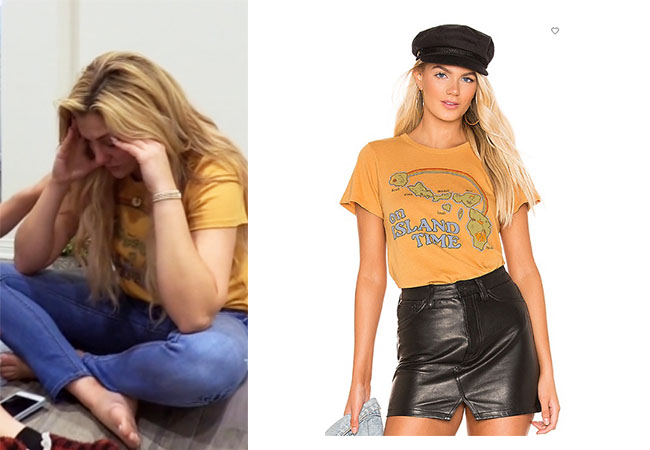 Gina Kirschenheiter, Real Housewives of Orange County, RHOC, Kelly Dodd's outfit, Kelly Dodd's clothes, Tamra Judge, Bravotv, Bravo Nation, Gina's yellow tee, Junk Food On Island Time tee